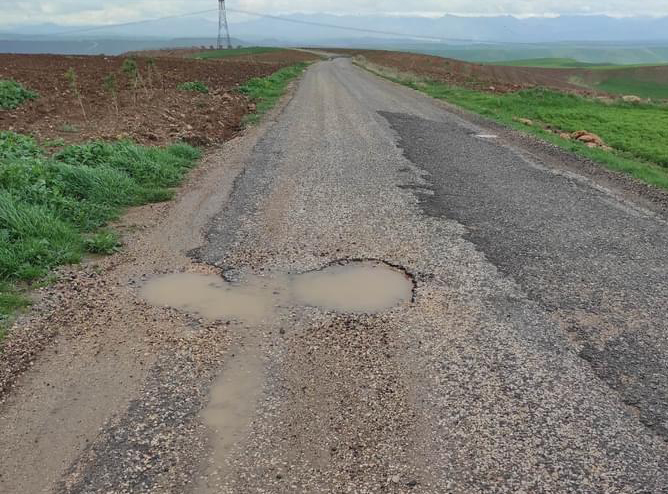 Toytepe k&ouml;yl&uuml;leri yollarının yapılmasını istiyor