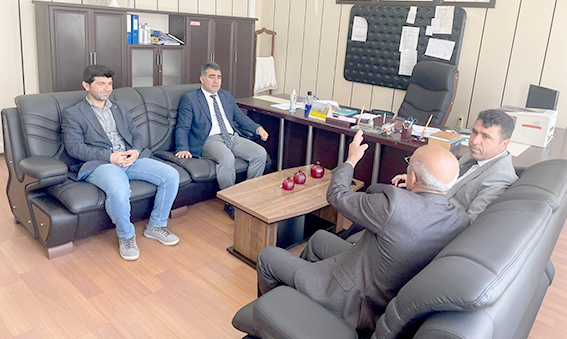 Polat okul ziyaretlerini s&uuml;rd&uuml;r&uuml;yor