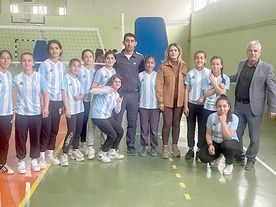 Voleybol turnuvası devam ediyor