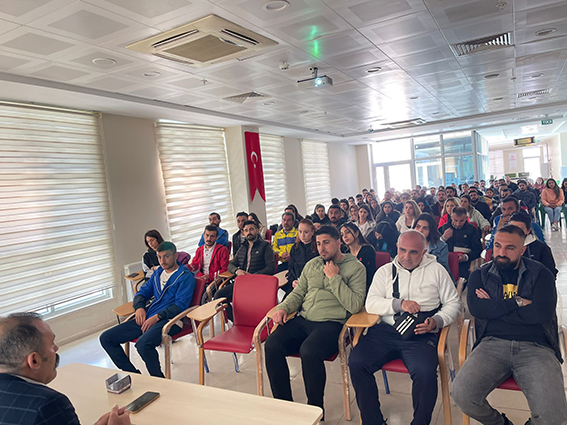 Gen&ccedil;lik Spor&rsquo;dan değerlendirme toplantısı