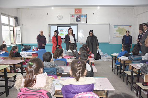 2 Bin 62 Öğrenciye Giyim Yardımı Yapıldı