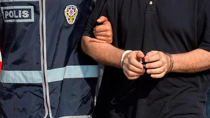 İzmir merkezli uyuşturucu operasyonunda 35 ş&uuml;pheli tutuklandı