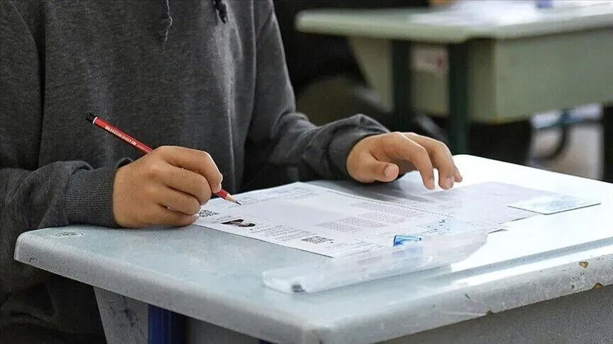 2026 LGS Birincisi Kim Oldu? LGS'de Ka&ccedil; &Ouml;ğrenci 500 Tam Puan Aldı, T&uuml;rkiye Birincileri Hangi İllerden &Ccedil;ıktı?