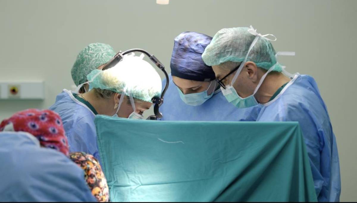 Medipol Sağlık Grubu, trafik kazasında yüzünde tahribat oluşan hastayı tedavi ediyor