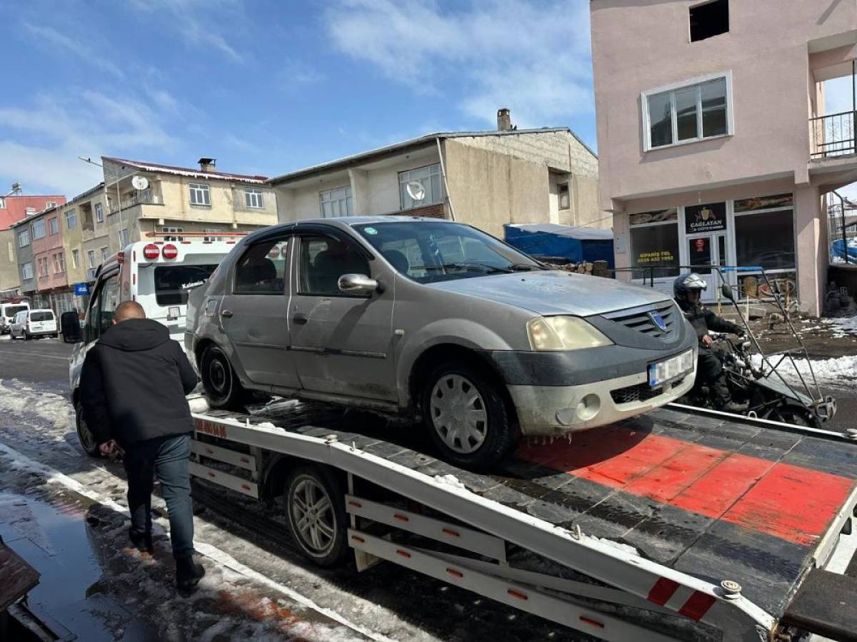 Ardahan'da korsan taşımacılık yapan ehliyetsiz sürücüye 27 bin 944 lira ceza verildi