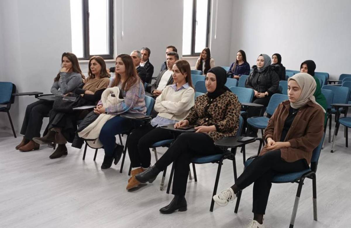 Yeşilay Bitlis Şubesi bağımlılıkla mücadele eğitimlerini sürdürüyor