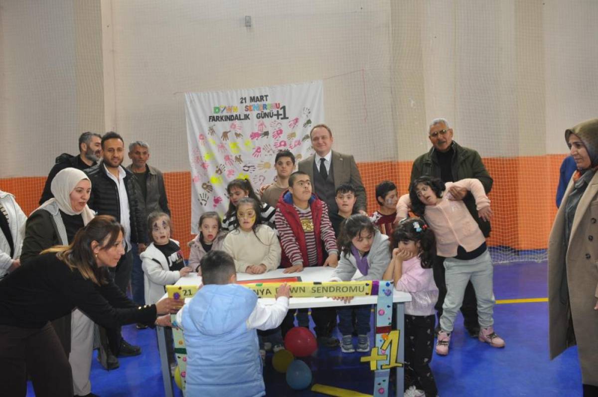 Bulanık'ta 21 Mart Dünya Down Sendromu Farkındalık Günü etkinliği yapıldı