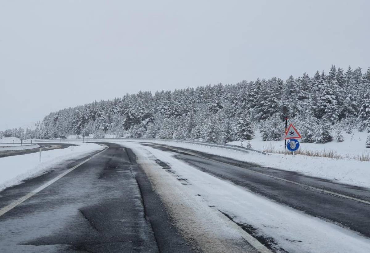Kars, Ardahan ve Erzurum'da kar etkili oldu
