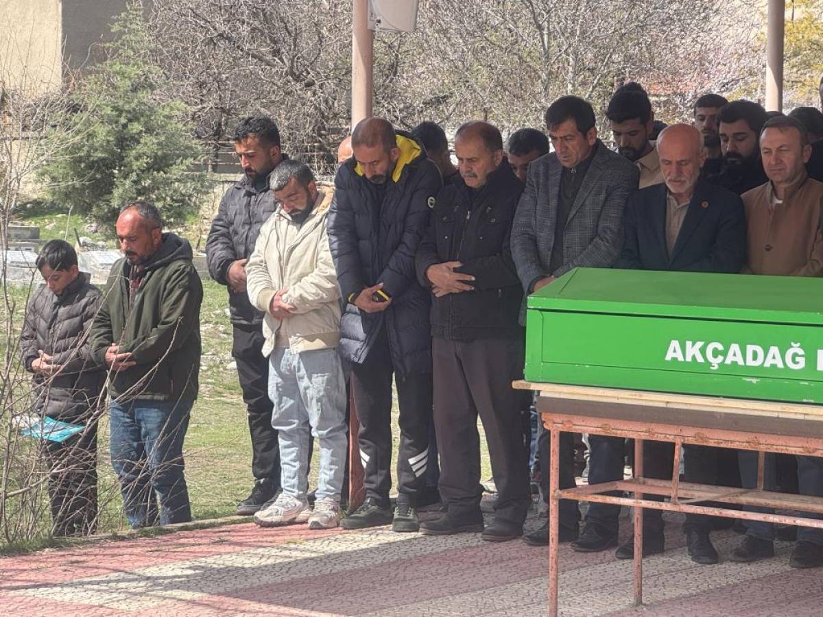 Malatya'da trafik kazasında yaşamını yitiren kişinin cenazesi defnedildi
