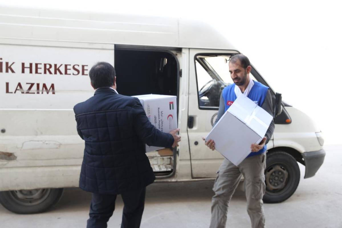 BAE'den Şanlıurfa'daki ihtiyaç sahibi ailelere gıda kolisi desteği