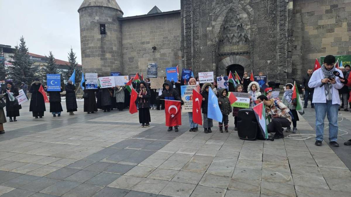 Erzurum'da hekimler ve sağlık çalışanları, Gazze için "sessiz yürüyüş" yaptı