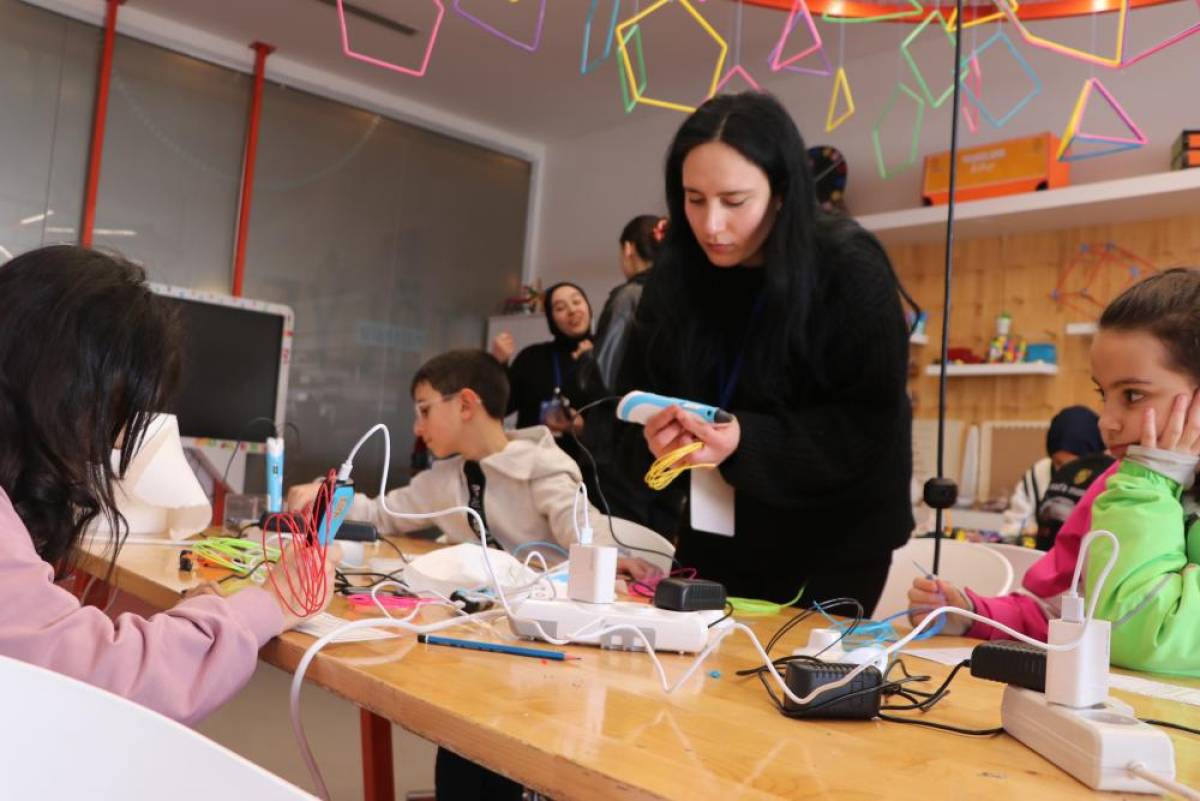 Erzurum'da "Kış Bilim Festivali" teknoloji atölye etkinlikleriyle başladı