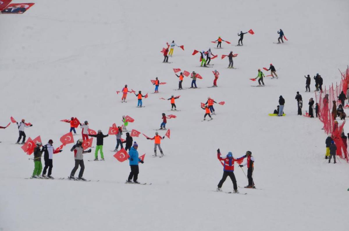 Muş'ta kar festivali düzenlendi