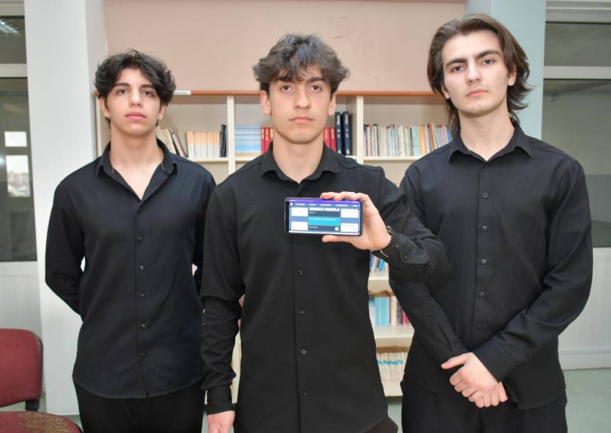 Batmanlı öğrenciler ALS hastalarının iletişim kurmaları için mobil uygulama geliştirdi