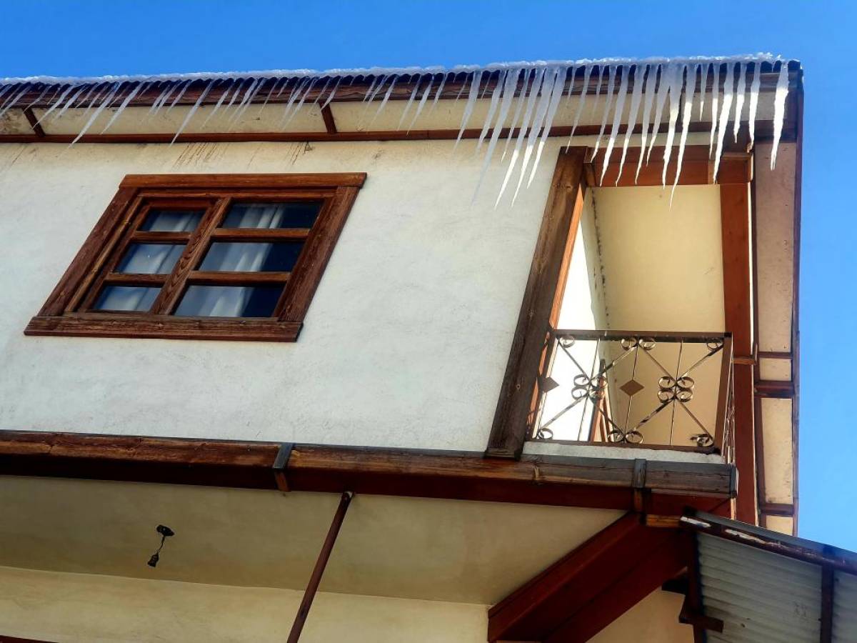 Erzurum, Ardahan, Kars ile Ağrı'da dondurucu soğuklar etkisini sürdürüyor