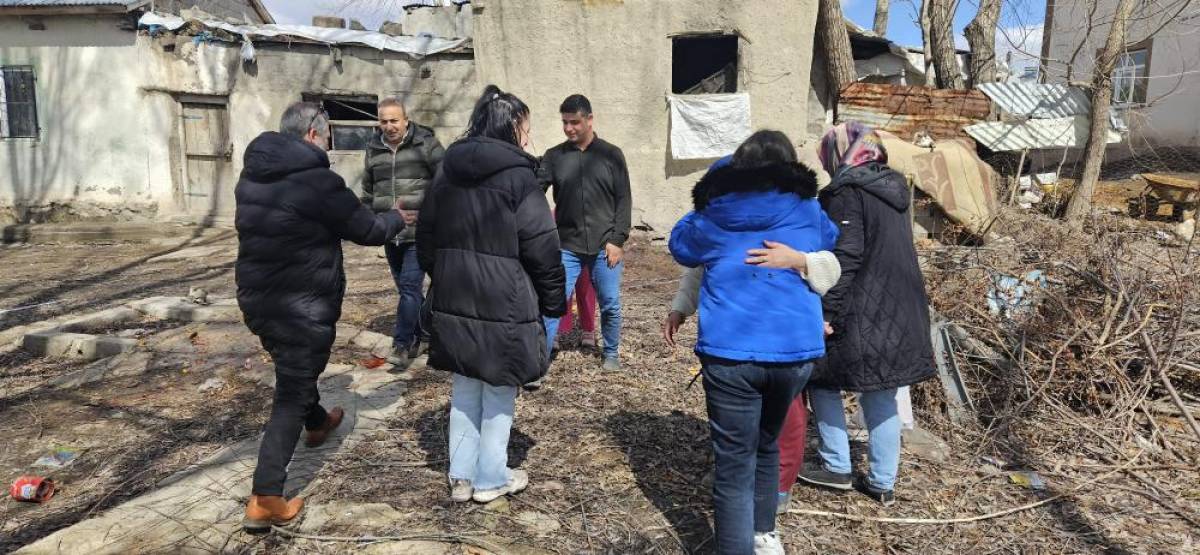 Muş'ta ihtiyaç sahibi çocuklara bayramlık kıyafet yardımı