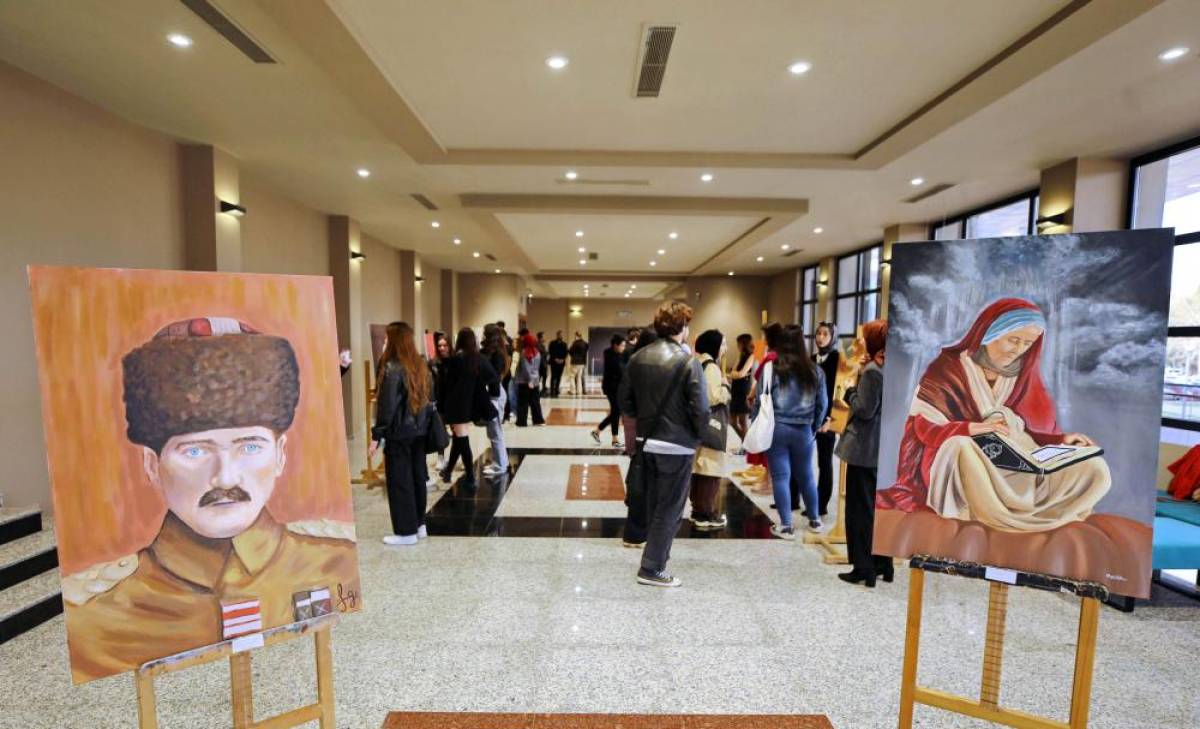 Gaziantep'te "Çanakkale Savaşı’nda Kadınlarımız" resim sergisi ziyarete açıldı