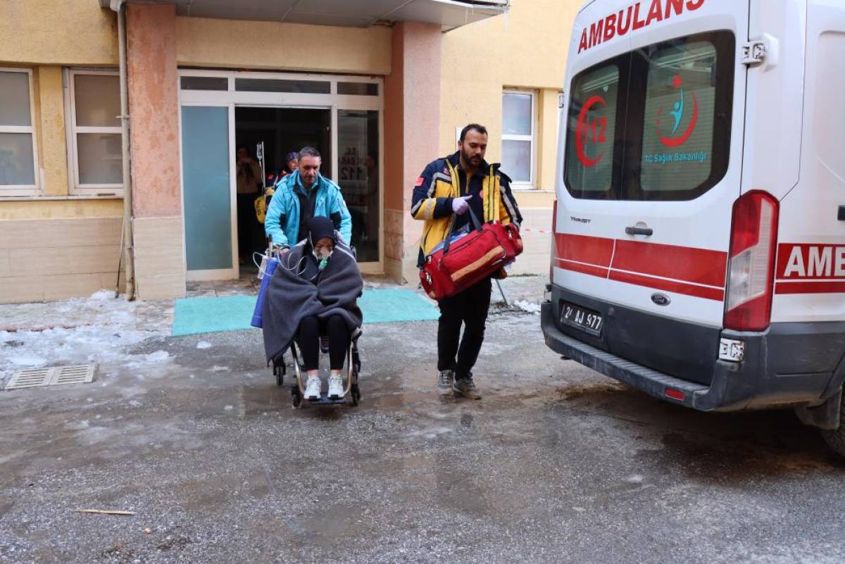 Erzincan Binali Yıldırım Üniversitesi Mengücek Gazi Eğitim ve Araştırma Hastanesi'nde yangın tatbikatı yapıldı
