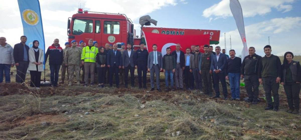 Gölbaşı'nda fidanlar toprakla buluştu