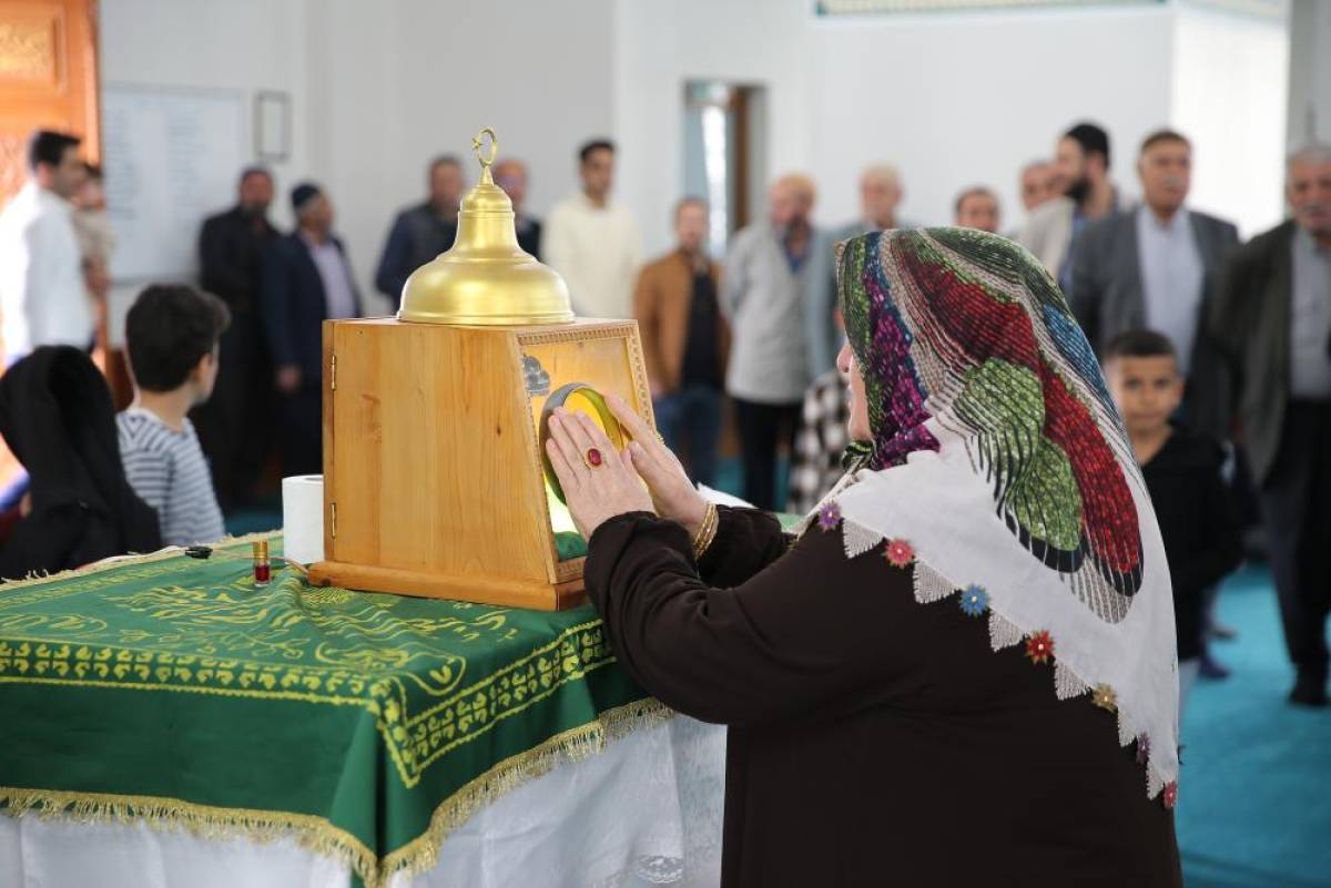 Adıyaman'da Sakal-ı Şerif ziyarete açıldı