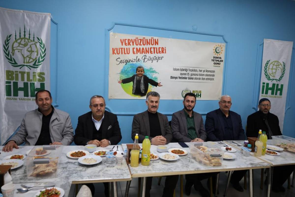 Güroymak'ta iftar programı düzenlendi