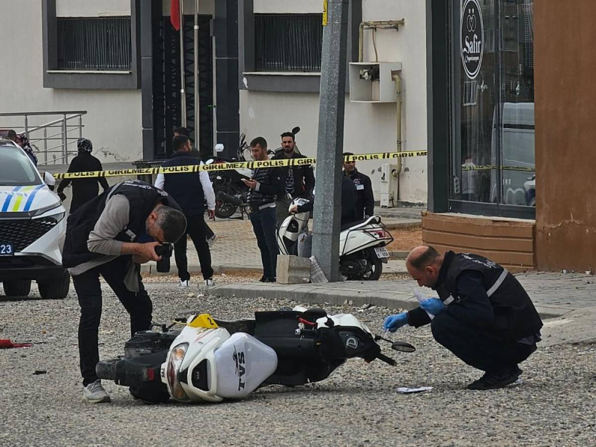 Gaziantep'te minibüs ile motosikletin çarpıştığı kazada 1 kişi öldü