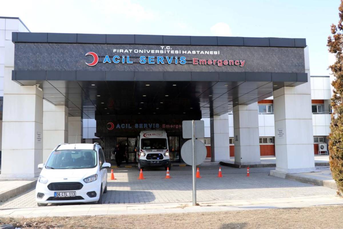 Elazığ'da kar ve buzlanma düşmeye bağlı kırık vakalarını artırdı