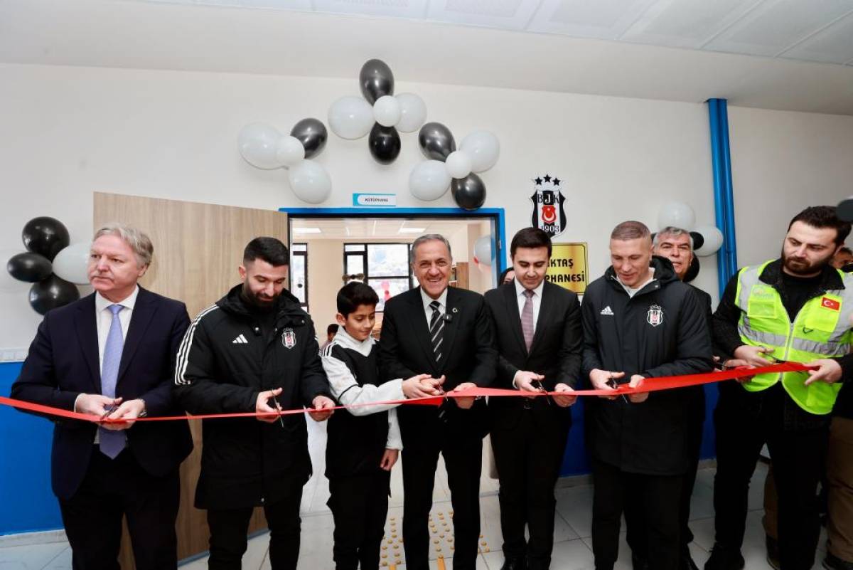 Beşiktaş Kulübünün desteğiyle Bingöl'deki köy okuluna yapılan kütüphane açıldı