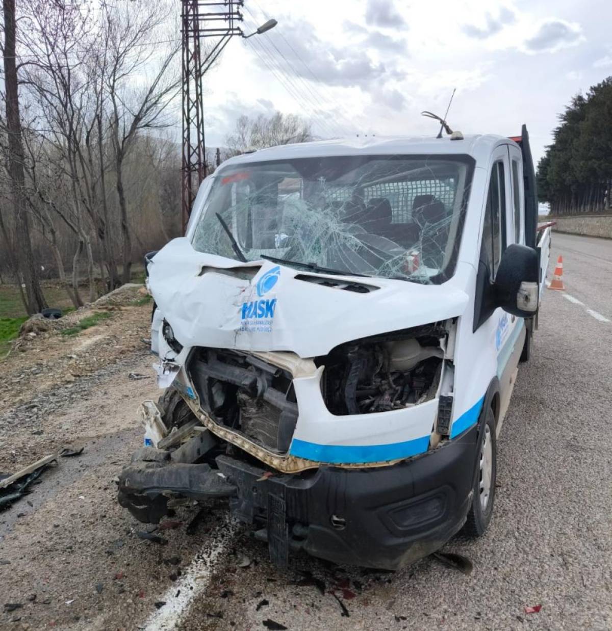 Malatya'da kamyonetle yolcu minibüsünün çarpışması sonucu 3 kişi yaralandı