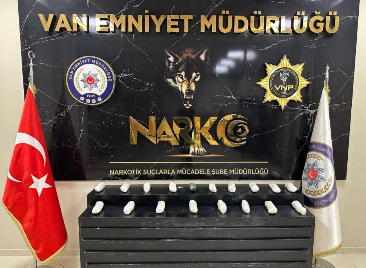 Van'da 8 kilo 700 gram sentetik uyuşturucu ele geçirildi