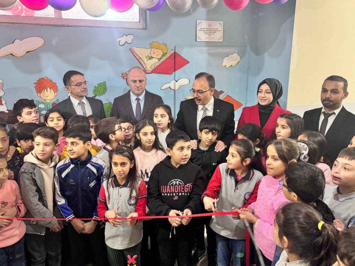 Siirt'te zeka sınıfı, resim atölyesi ve kütüphane açılışı yapıldı