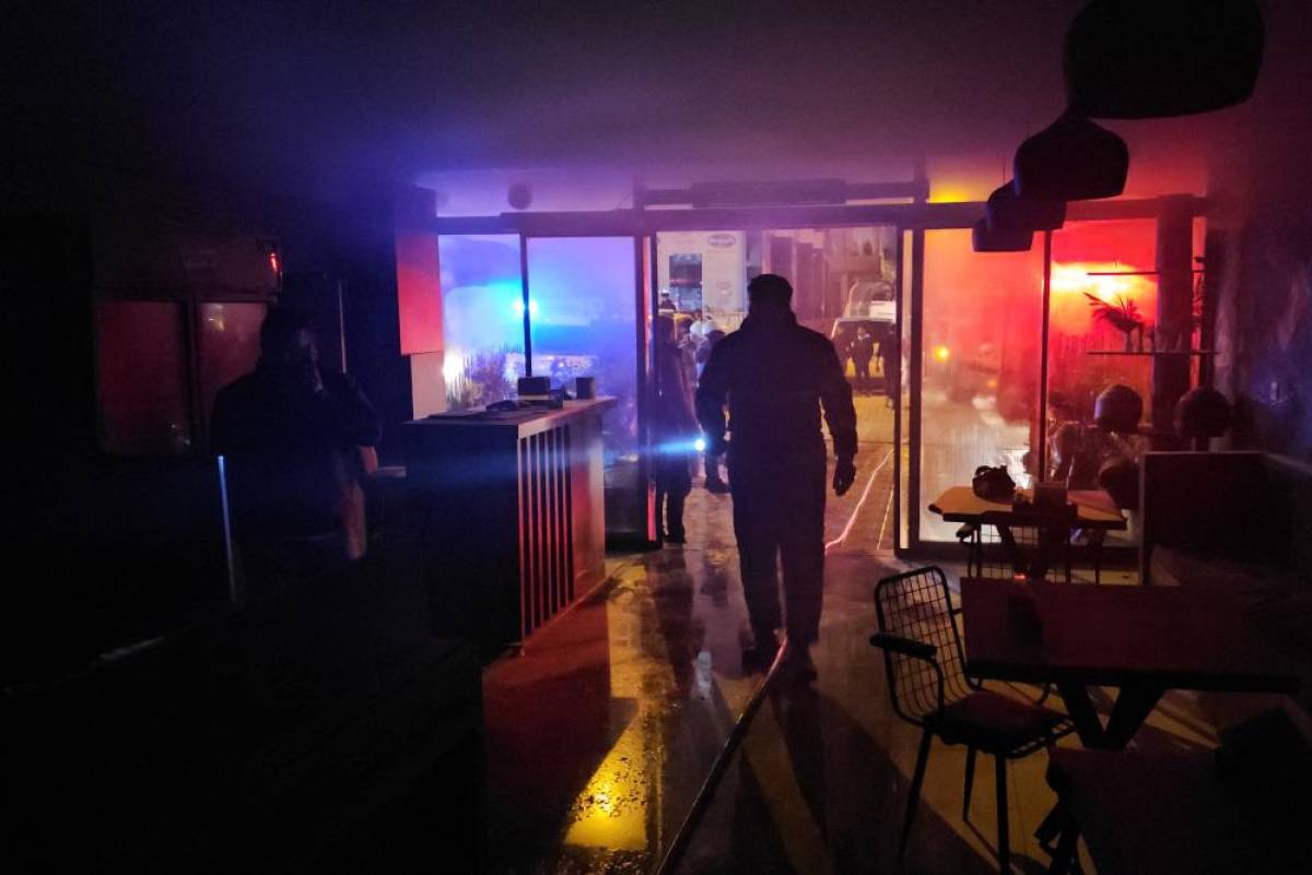 Siirt'te restoranda çıkan yangın söndürüldü