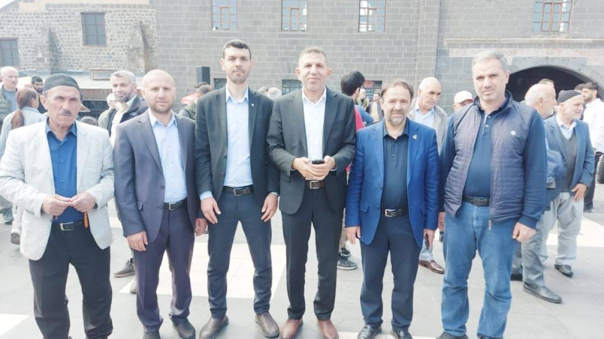 Diyarbakır'da Milli İrade Platformu'ndan basın açıklaması