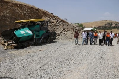 32 Kilometrelik Siirt-Pervari Yolunda Çalışmalar Hızlandı