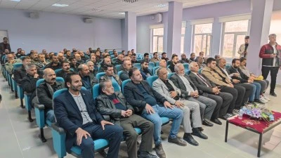 Adilcevaz Belediye Başkanı Akbaba, esnafla buluştu