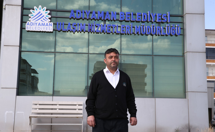 Adıyaman'da halk otobüsü şoförü fenalaşan yolcuyu hastaneye yetiştirdi