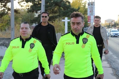 Ağrı Emniyet Müdürü Önder, trafik sorununu çözmek için sahada inceleme yaptı