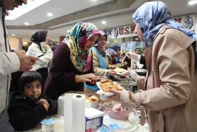 Ahlat'ta Gazze'ye destek için kermes yapıldı