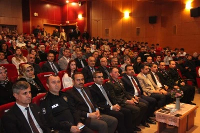 Ahlat'ta &quot;Atatürk'ü Anma Programı&quot; düzenlendi