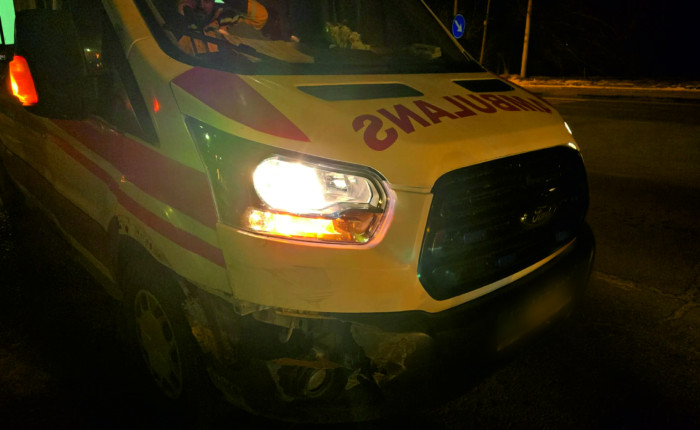 Ahlat'ta ambulansa çarptıktan sonra kaçan aracın sürücüsü yakalandı