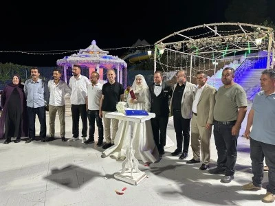 Albayrak ile Arslan Ailelerinin Mutlu G&uuml;n&uuml;