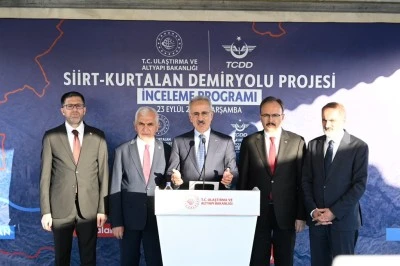 Bakan Uraloğlu Siirt-Kurtalan Demir Yolu&rsquo;nda son durumu a&ccedil;ıkladı