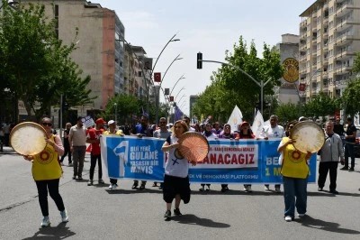 Batman’da 1 mayıs coşkuyla kutlandı