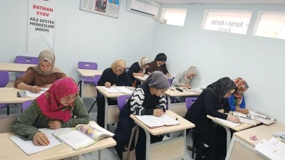 Batman'da 1455 kadın kursiyer ADEM'de eğitim gördü