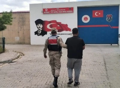 Batman'da firari h&uuml;k&uuml;ml&uuml; yakalandı