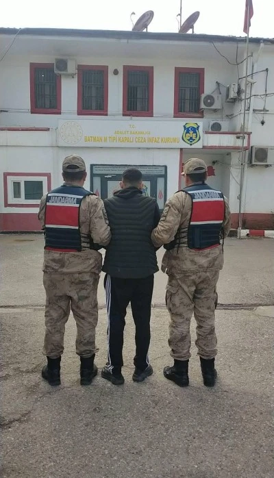 Batman'da firari h&uuml;k&uuml;ml&uuml; yakalandı
