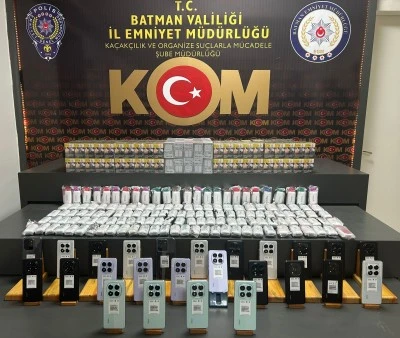Batman'da gümrük kaçağı 25 cep telefonu ele geçirildi