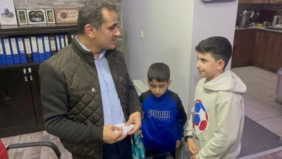 Batman'da ilkokul &ouml;ğrencileri Gazzeli &ccedil;ocuklar i&ccedil;in yardım topladı
