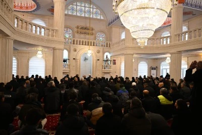 Batman'da İpragaz Camisi ibadete a&ccedil;ıldı