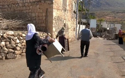 Batman'da kırsalda yaşayan ihtiyaç sahibi 200 aileye soba yardımı yapıldı